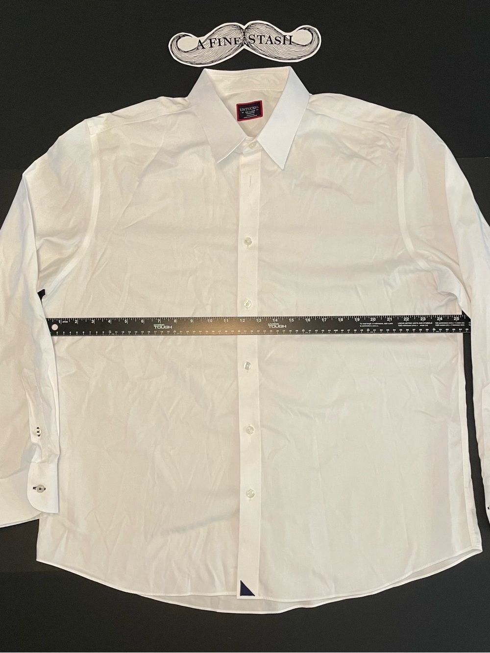 UNTUCKit White Men's Long-Sleeve Dress Shirt - Spread Collar